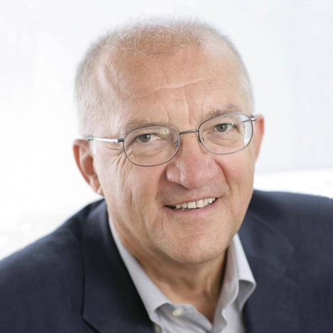 Prof. Axel Ullrich, Director at the Max Planck Institute of Biochemistry, Martinsried from 1988 to 2016